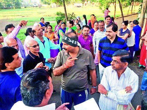 Bhabhanagar agitation against women hospital accumulated | महिला रुग्णालयाविरोधात भाभानगरवासीय एकवटले Bhabhanagar agitation against women hospital accumulated | महिला रुग्णालयाविरोधात भाभानगरवासीय एकवटले