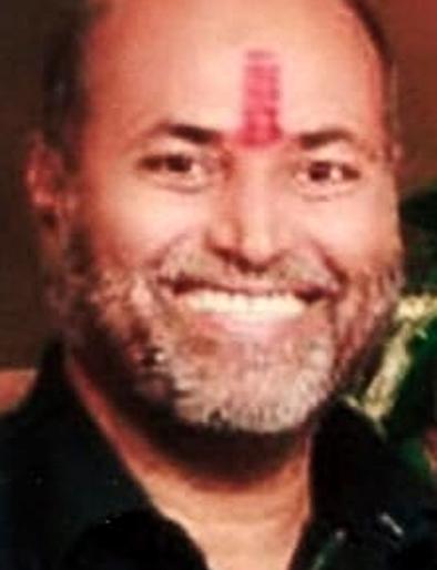 Husband suicides after hitting wife | पत्नीला मारहाण करून पतीने घेतला गळफास