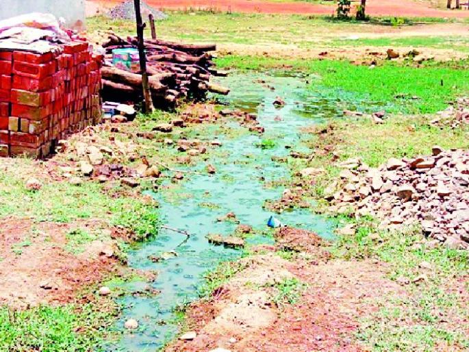 Problems in Shivajinagar problem, Municipal council ignored | शिवाजीनगरात समस्याच समस्या, नगर परिषदेचे दुर्लक्ष Problems in Shivajinagar problem, Municipal council ignored | शिवाजीनगरात समस्याच समस्या, नगर परिषदेचे दुर्लक्ष