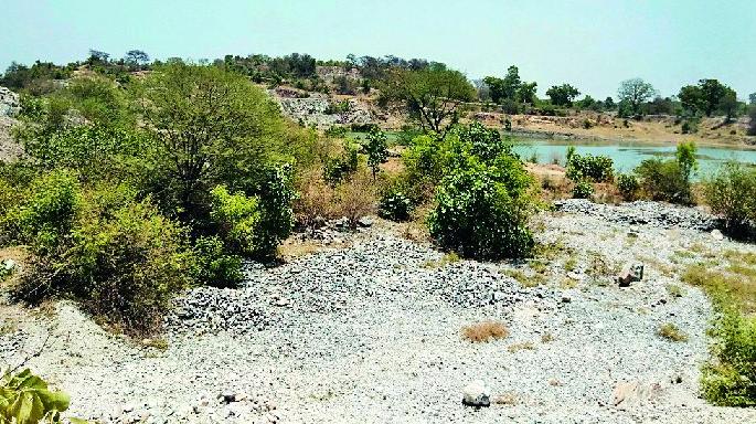 Silimite mine closes | सिलीमनाईट खाण बंद होणार Silimite mine closes | सिलीमनाईट खाण बंद होणार