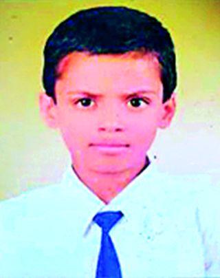 Harshal's body found next day | दुसऱ्या दिवशी सापडला हर्षलचा मृतदेह Harshal's body found next day | दुसऱ्या दिवशी सापडला हर्षलचा मृतदेह