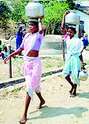 Tanker free district signs of drought? | टँकरमुक्त जिल्ह्यात अवर्षणाची चिन्हे? Tanker free district signs of drought? | टँकरमुक्त जिल्ह्यात अवर्षणाची चिन्हे?