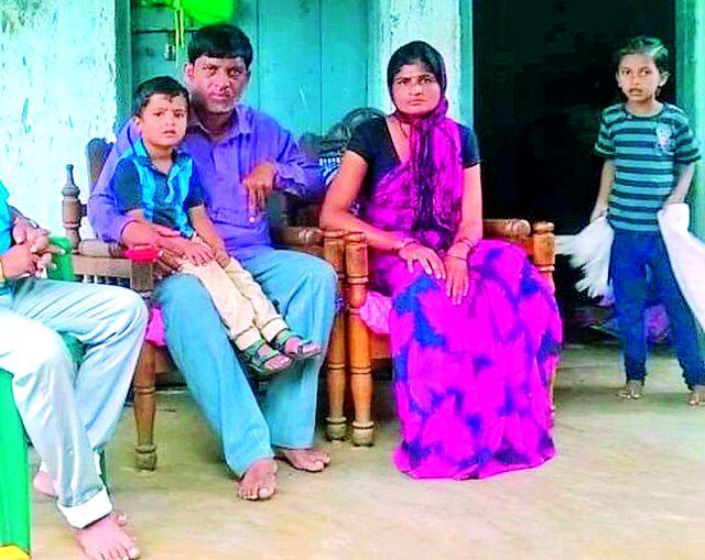 There is no telling of the era of awakening to full moon | पौर्णिमेला जागूनही युगाचा सुगावा नाही