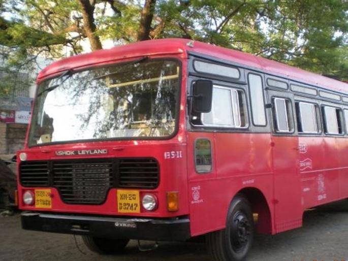 Eventually, the schedule of Dhule Central bus station changed | अखेर धुळे मध्यवर्ती बसस्थानकातील वेळापत्रक बदलविले Eventually, the schedule of Dhule Central bus station changed | अखेर धुळे मध्यवर्ती बसस्थानकातील वेळापत्रक बदलविले
