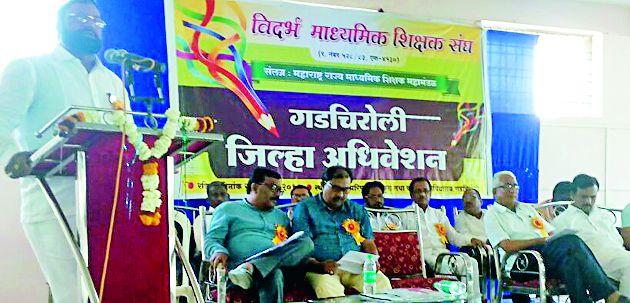 Employees, be ready for the agitation | कर्मचाऱ्यांनो, आंदोलनासाठी सज्ज राहा