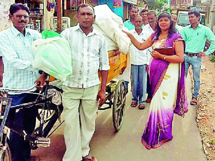 50 kg of plastic seized | ५० किलो प्लास्टिक जप्त