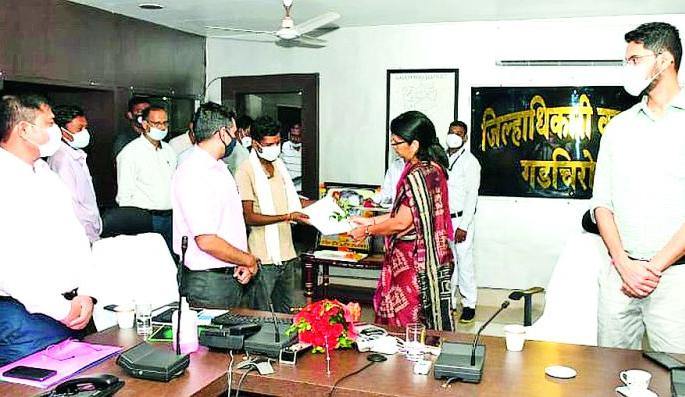 31 thousand 795 people got forest rights in the district | जिल्ह्यातील 31 हजार 795 जणांना मिळाले वनहक्क