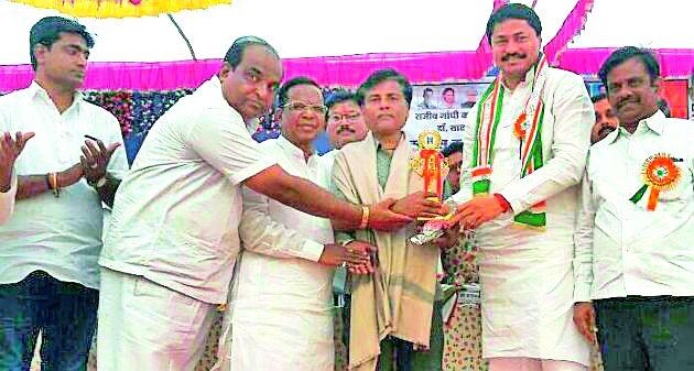 The existing government is a liar and deceit | विद्यमान सरकार लबाड व ढोंगी The existing government is a liar and deceit | विद्यमान सरकार लबाड व ढोंगी