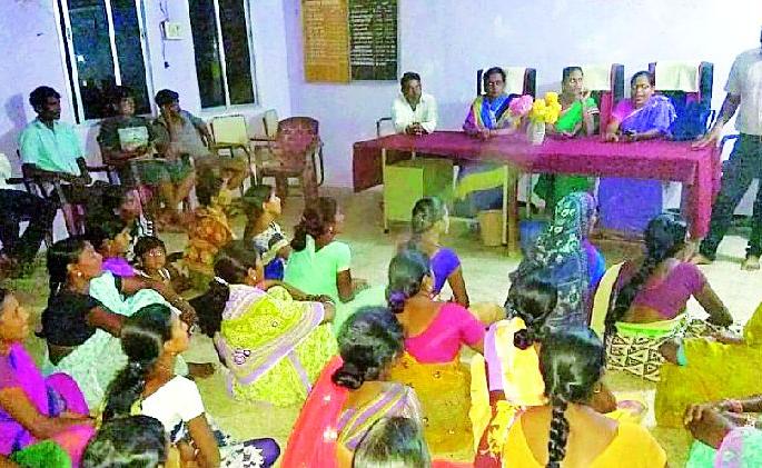 Elgar against liquor bar | दारूविक्री विरोधात एल्गार Elgar against liquor bar | दारूविक्री विरोधात एल्गार