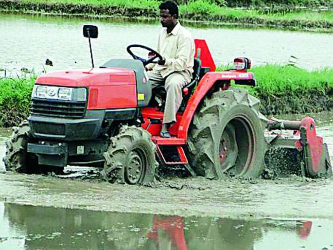 Boost of mechanics for agriculture | कृषीला यांत्रिकीकरणाचे बुस्ट