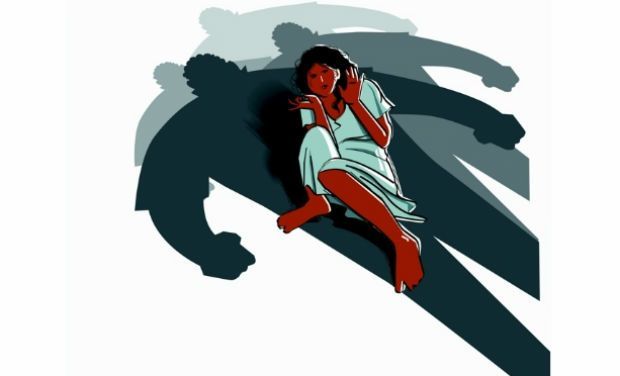 In Kolhapur, one-and-a-half-year-old girl was assaulted by a weapon | कोल्हापुरात एकतर्फी प्रेमातून अल्पवयीन मुलीवर शस्त्राने हल्ला In Kolhapur, one-and-a-half-year-old girl was assaulted by a weapon | कोल्हापुरात एकतर्फी प्रेमातून अल्पवयीन मुलीवर शस्त्राने हल्ला