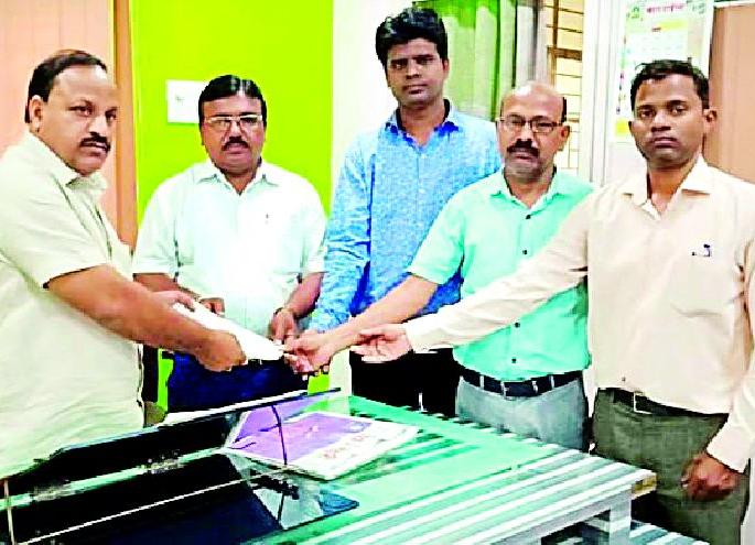 Teachers will solve the problem | शिक्षकांच्या समस्या मार्गी लावणार Teachers will solve the problem | शिक्षकांच्या समस्या मार्गी लावणार