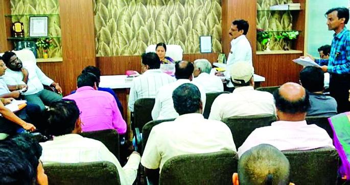 After the concrete assertion, the suspension of the chain fasting | ठोस आश्वासनानंतर समितीचे साखळी उपोषण स्थगित After the concrete assertion, the suspension of the chain fasting | ठोस आश्वासनानंतर समितीचे साखळी उपोषण स्थगित