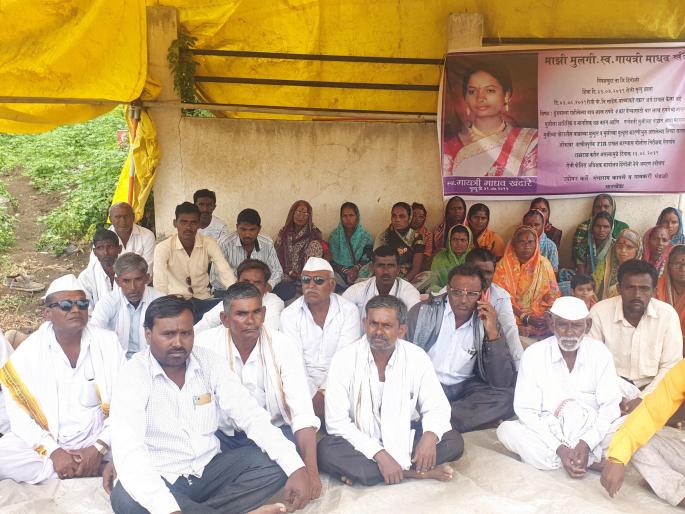 The edge of agitation again increased | पुन्हा वाढली आंदोलनांची धार The edge of agitation again increased | पुन्हा वाढली आंदोलनांची धार