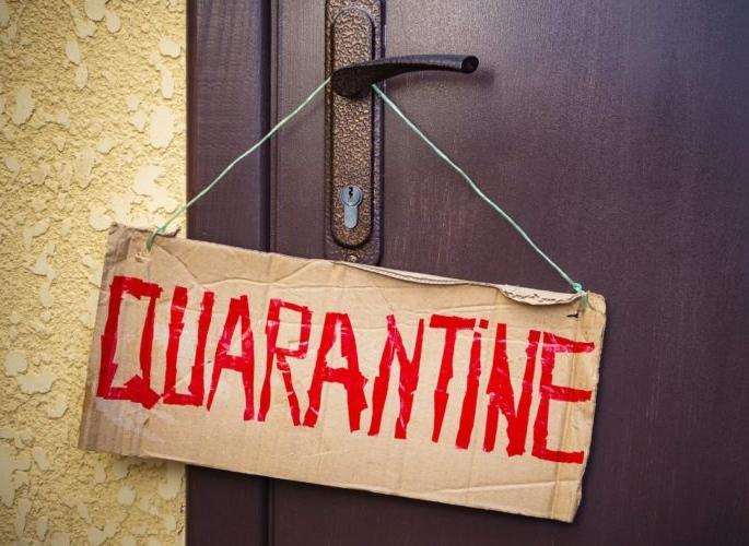 Offense against wanderers even when home quarantine | होम क्वॉरंटाइन असतानाही भटकणाऱ्यांविरुद्ध गुन्हा Offense against wanderers even when home quarantine | होम क्वॉरंटाइन असतानाही भटकणाऱ्यांविरुद्ध गुन्हा