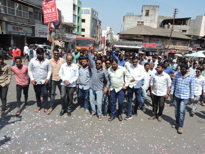 We took revenge by killing 300 terrorists, Satarkar's reaction | आम्ही ३०० दहशतवादी मारून बदला घेतला, सातारकरांच्या प्रतिक्रिया We took revenge by killing 300 terrorists, Satarkar's reaction | आम्ही ३०० दहशतवादी मारून बदला घेतला, सातारकरांच्या प्रतिक्रिया