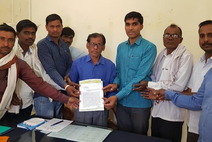 Avoid adding to the sanman scheme | सन्मान योजनेत समाविष्ट करण्यास टाळाटाळ