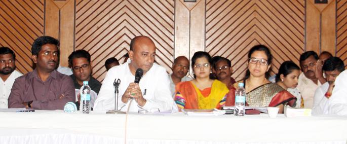 Approval of budget of Rs 2 crore | ४०२ कोटींच्या अर्थसंकल्पास मंजुरी Approval of budget of Rs 2 crore | ४०२ कोटींच्या अर्थसंकल्पास मंजुरी