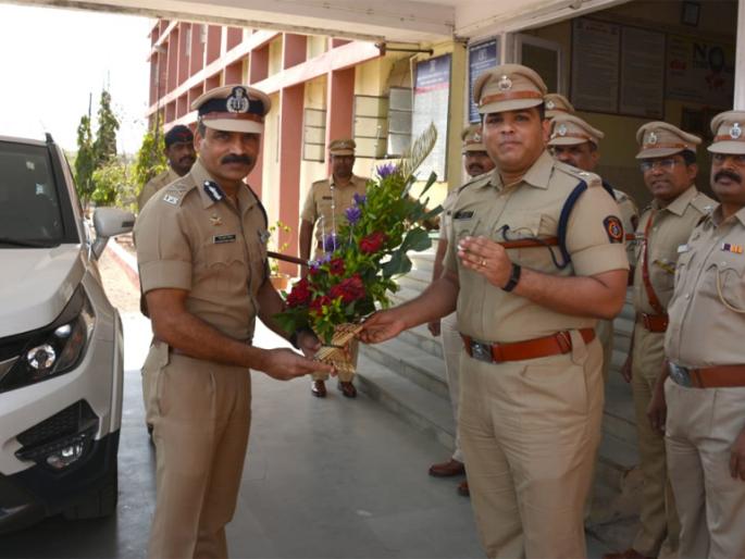 Stay awake to carry out the elections in peace | निवडणुका शांततेत पार पाडण्यासाठी जागते रहो Stay awake to carry out the elections in peace | निवडणुका शांततेत पार पाडण्यासाठी जागते रहो