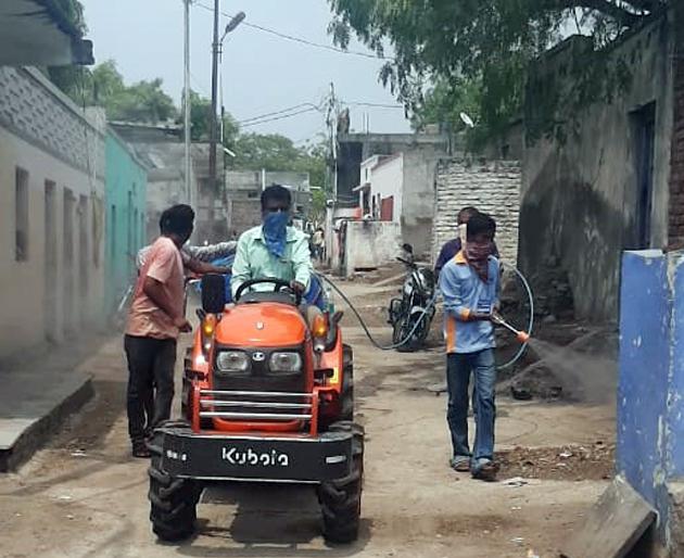 Home delivery service to overcome Corona | कोरोनावर मात करण्यासाठी घरपोच सेवा Home delivery service to overcome Corona | कोरोनावर मात करण्यासाठी घरपोच सेवा