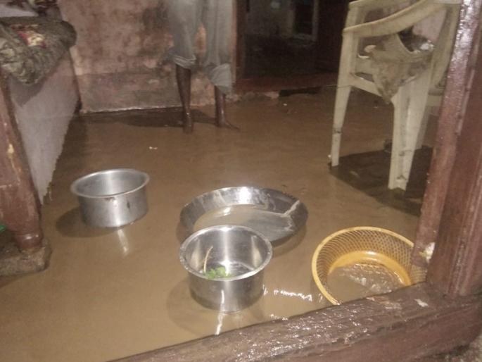 Due to heavy rain, Kelana River floods | भोकरदनमध्ये मनसोक्त बरसला; केळना नदीला पूर Due to heavy rain, Kelana River floods | भोकरदनमध्ये मनसोक्त बरसला; केळना नदीला पूर