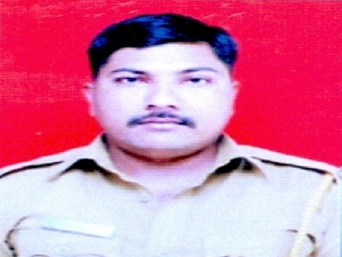 Police murder: Court acquits accused | पोलिसाचा खून : न्यायालयाने आरोपींची केली निर्दोष मुक्तता Police murder: Court acquits accused | पोलिसाचा खून : न्यायालयाने आरोपींची केली निर्दोष मुक्तता