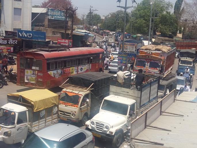 Lassagavi Traffic Dodge | लासलगावी वाहतूक कोंडी Lassagavi Traffic Dodge | लासलगावी वाहतूक कोंडी