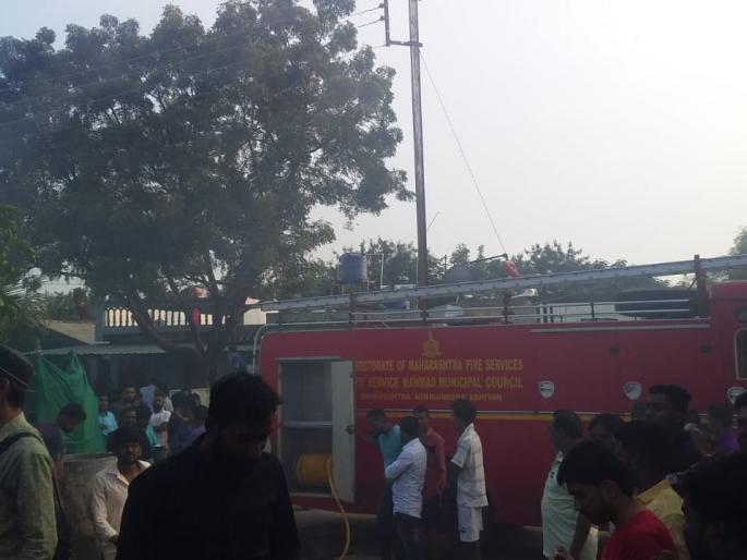 Manmadla cylinder explosion | मनमाडला सिलिंडरचा स्फोट