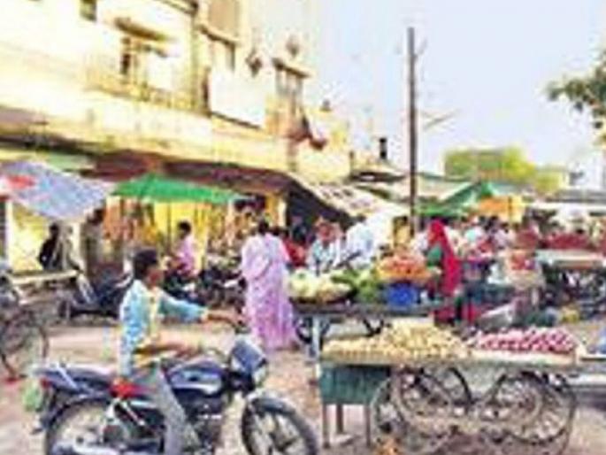 Problems with encroachment made the people of Division 17 unemployed | अतिक्रमणासह समस्यांनी प्रभाग 17 ची जनता बेजार Problems with encroachment made the people of Division 17 unemployed | अतिक्रमणासह समस्यांनी प्रभाग 17 ची जनता बेजार