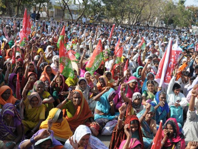  'Ugulan' for pending foreclosure | प्रलंबित वनहक्कासाठी ‘उलगुलान’