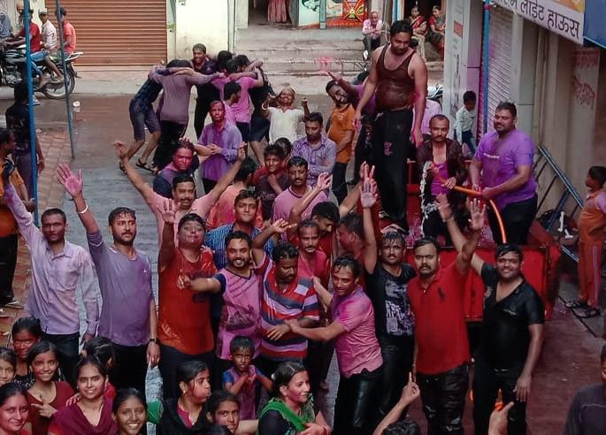 Gallagini color | गल्लोगल्ली रंग Gallagini color | गल्लोगल्ली रंग