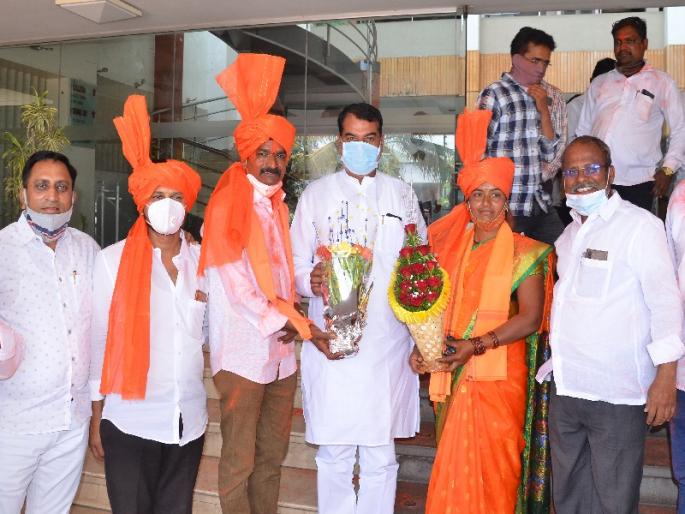 Nagar Panchayat Samiti: Surekha Gund as Chairman and Dilip Pawar as Deputy Chairman | नगर पंचायत समिती : सभापतीपदी सुरेखा गुंड तर उपसभापतीपदी दिलीप पवार Nagar Panchayat Samiti: Surekha Gund as Chairman and Dilip Pawar as Deputy Chairman | नगर पंचायत समिती : सभापतीपदी सुरेखा गुंड तर उपसभापतीपदी दिलीप पवार
