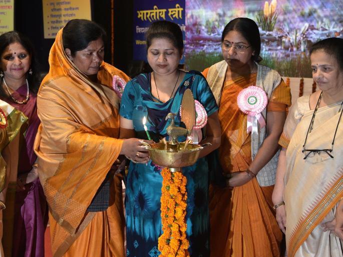 Overwhelmed social maladministration against women | महिलांविरोधातील सामाजिक कुप्रथा उखडून फेका Overwhelmed social maladministration against women | महिलांविरोधातील सामाजिक कुप्रथा उखडून फेका