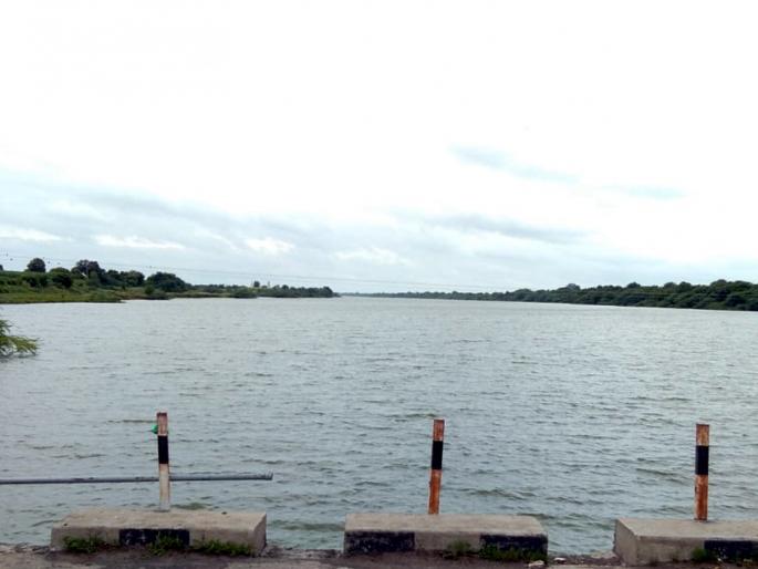 Parbhani: You can get compensation from the land | परभणी : जमिनी जाऊनही मोबदला मिळेना