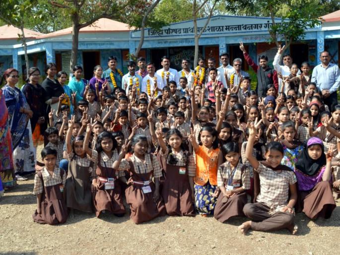 Speaker of the Parbhani Zilla Parishad School from the people's participation | परभणी जिल्हा परिषद शाळेच्या भिंती लोकसहभागातून झाल्या बोलक्या