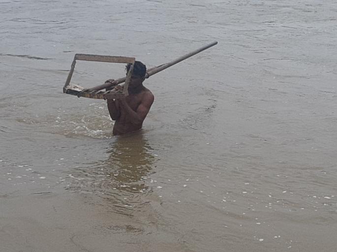 The villagers of Satri are still suffering | सात्रीचे ग्रामस्थ अजूनही सोसताहेत हाल The villagers of Satri are still suffering | सात्रीचे ग्रामस्थ अजूनही सोसताहेत हाल