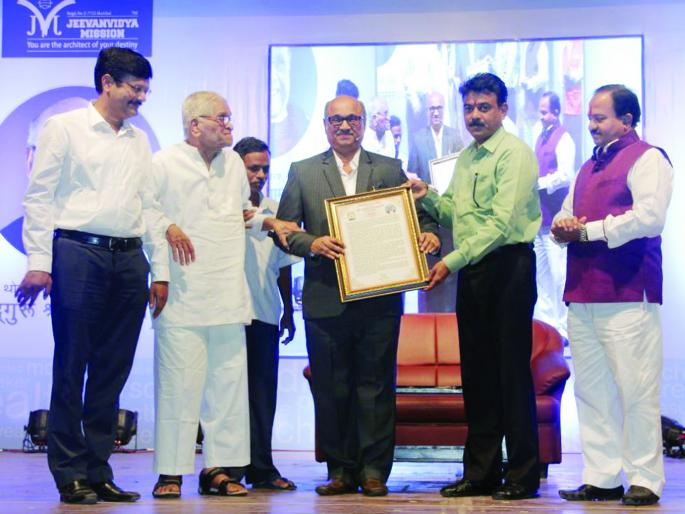 Ratnagiri: The power of the mind is important, it should be cultivated: Prahlad Pa | रत्नागिरी : मनाचे सामर्थ्य महत्त्वाचे, त्याची मशागत केली पाहिजे : प्रल्हाद पै Ratnagiri: The power of the mind is important, it should be cultivated: Prahlad Pa | रत्नागिरी : मनाचे सामर्थ्य महत्त्वाचे, त्याची मशागत केली पाहिजे : प्रल्हाद पै