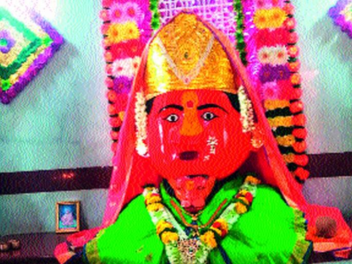 Religious Activities in the Renuka Mata Temple First Anniversary: ​​A crowd of devotees in the Sidkon area for Darshan | रेणुकामाता मंदिरात धार्मिक कार्यक्रम प्रथम वर्धापन दिन : दर्शनासाठी सिडको परिसरातील भाविकांची गर्दी