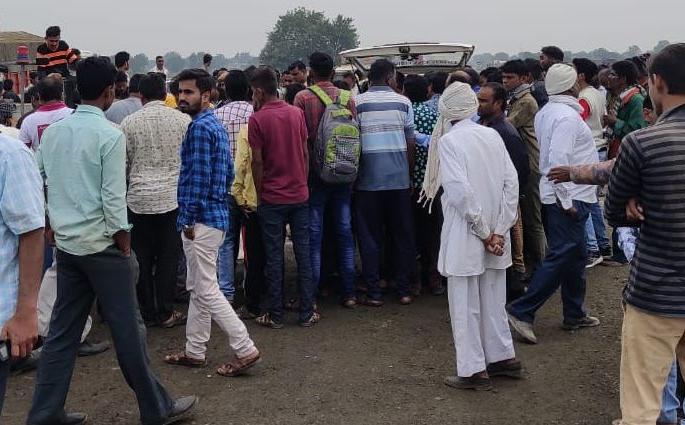 Two more victims on the highway in Muktinagar | मुक्ताईनगरात महामार्गावर आणखी दोन बळी