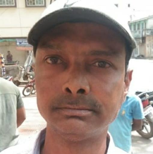 Manmadla murdered by his sister at the hands of his sister | मनमाडला बहिणीच्या हातून मद्यपी भावाचा खून Manmadla murdered by his sister at the hands of his sister | मनमाडला बहिणीच्या हातून मद्यपी भावाचा खून