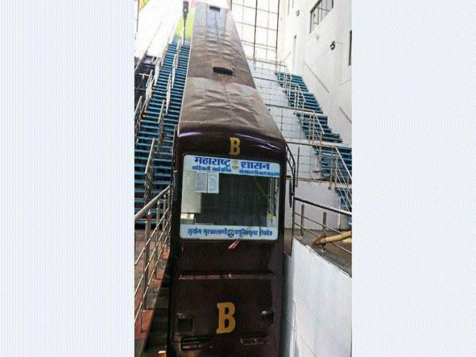 Saptashranggad: Celebrated by the inauguration of the project, the Kargil Trunky Trolley will soon serve the BJP-Shiv Sena | सप्तशृंगगड : प्रकल्पाच्या उद्घाटनावरून भाजपा-शिवसेनेत रंगला कलगीतुरा फ्यूनिक्युलर ट्रॉली लवकरच सेवेत Saptashranggad: Celebrated by the inauguration of the project, the Kargil Trunky Trolley will soon serve the BJP-Shiv Sena | सप्तशृंगगड : प्रकल्पाच्या उद्घाटनावरून भाजपा-शिवसेनेत रंगला कलगीतुरा फ्यूनिक्युलर ट्रॉली लवकरच सेवेत