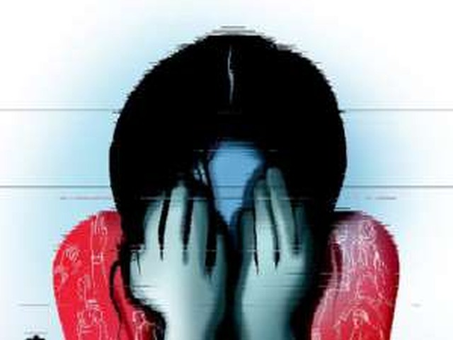 Marriage of a married woman by a Lasalgaon doctor | लासलगावी डॉक्टरकडून विवाहितेचा विनयभंग Marriage of a married woman by a Lasalgaon doctor | लासलगावी डॉक्टरकडून विवाहितेचा विनयभंग