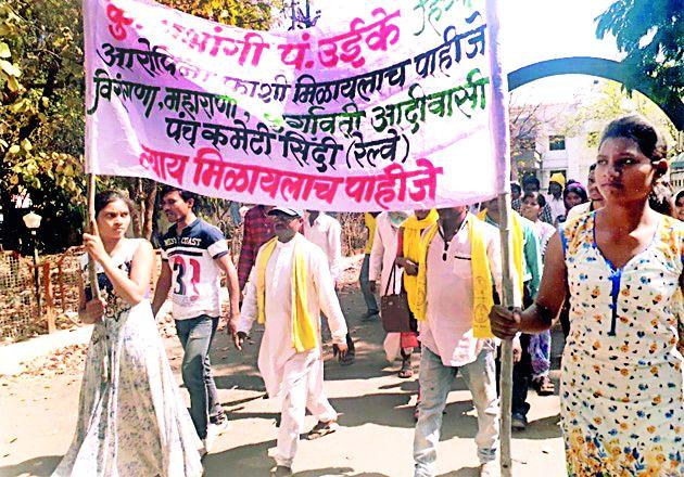 'Those' Naradhams are arrested and sentenced to death | ‘त्या’ नराधमांना अटक करून फाशीची शिक्षा द्या 'Those' Naradhams are arrested and sentenced to death | ‘त्या’ नराधमांना अटक करून फाशीची शिक्षा द्या