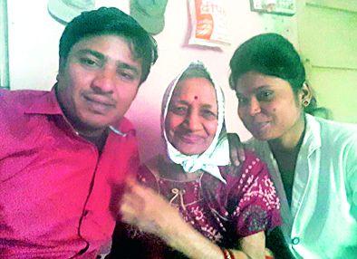 Yashwantra's sick patients' ward | यशवंताची वारी रुग्णांच्या दारी Yashwantra's sick patients' ward | यशवंताची वारी रुग्णांच्या दारी