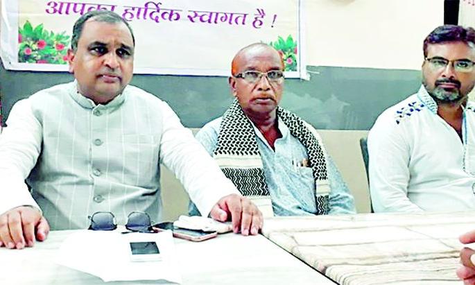 The quota for Haj from 70 to 90 percent | हजसाठीचा कोटा ७० वरून ९० टक्के व्हावा