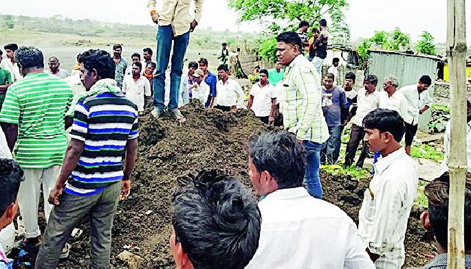 Emotional liquor | मोहद्यात दारूविक्रीतून राडा Emotional liquor | मोहद्यात दारूविक्रीतून राडा