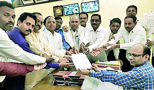 Gobbanjara judicial committee's request | गोरबंजारा न्याय हक्क समितीचे निवेदन Gobbanjara judicial committee's request | गोरबंजारा न्याय हक्क समितीचे निवेदन