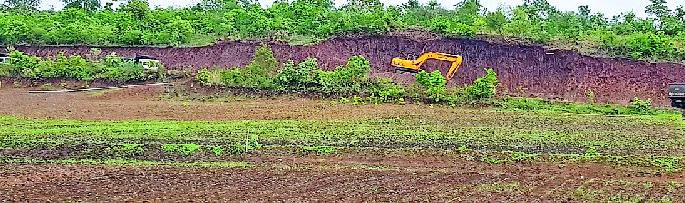 The Eagle Company does not even bother the revenue administration | ईगल कंपनी महसूल प्रशासनालाही जुमानत नाही The Eagle Company does not even bother the revenue administration | ईगल कंपनी महसूल प्रशासनालाही जुमानत नाही