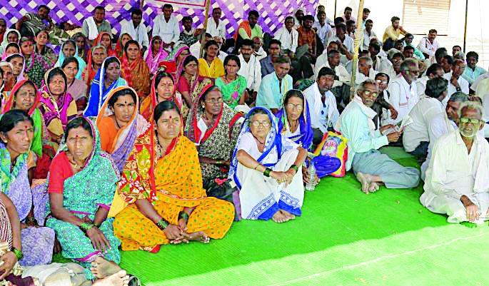 There is no rehabilitation for 18 years | १८ वर्षांपासून पुनर्वसन नाही There is no rehabilitation for 18 years | १८ वर्षांपासून पुनर्वसन नाही