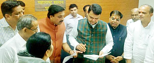  The Director of Education met the chief minister | शिक्षणसंस्था संचालक मुख्यमंत्र्यांना भेटले